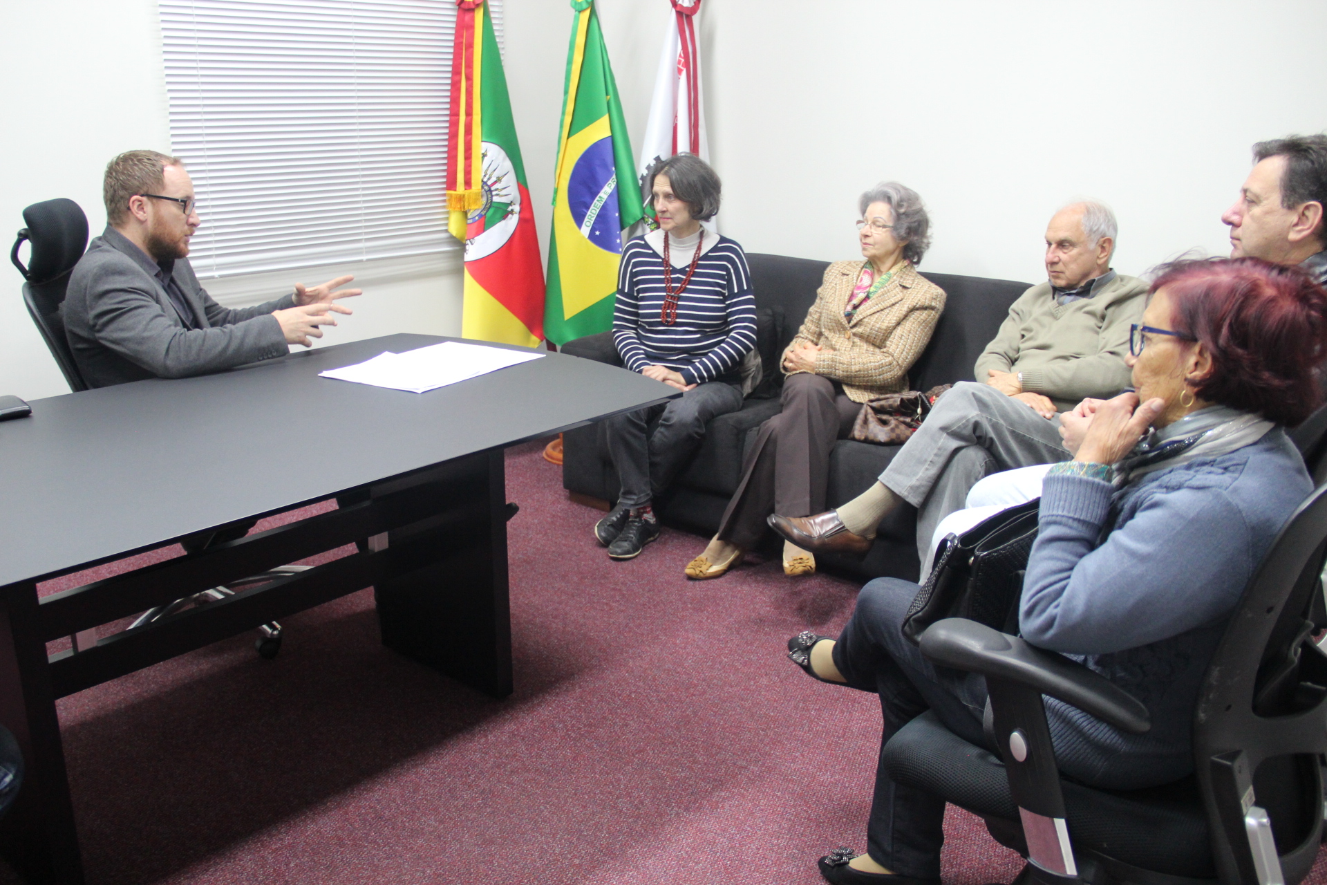 Ação Social São Roque visita a Câmara