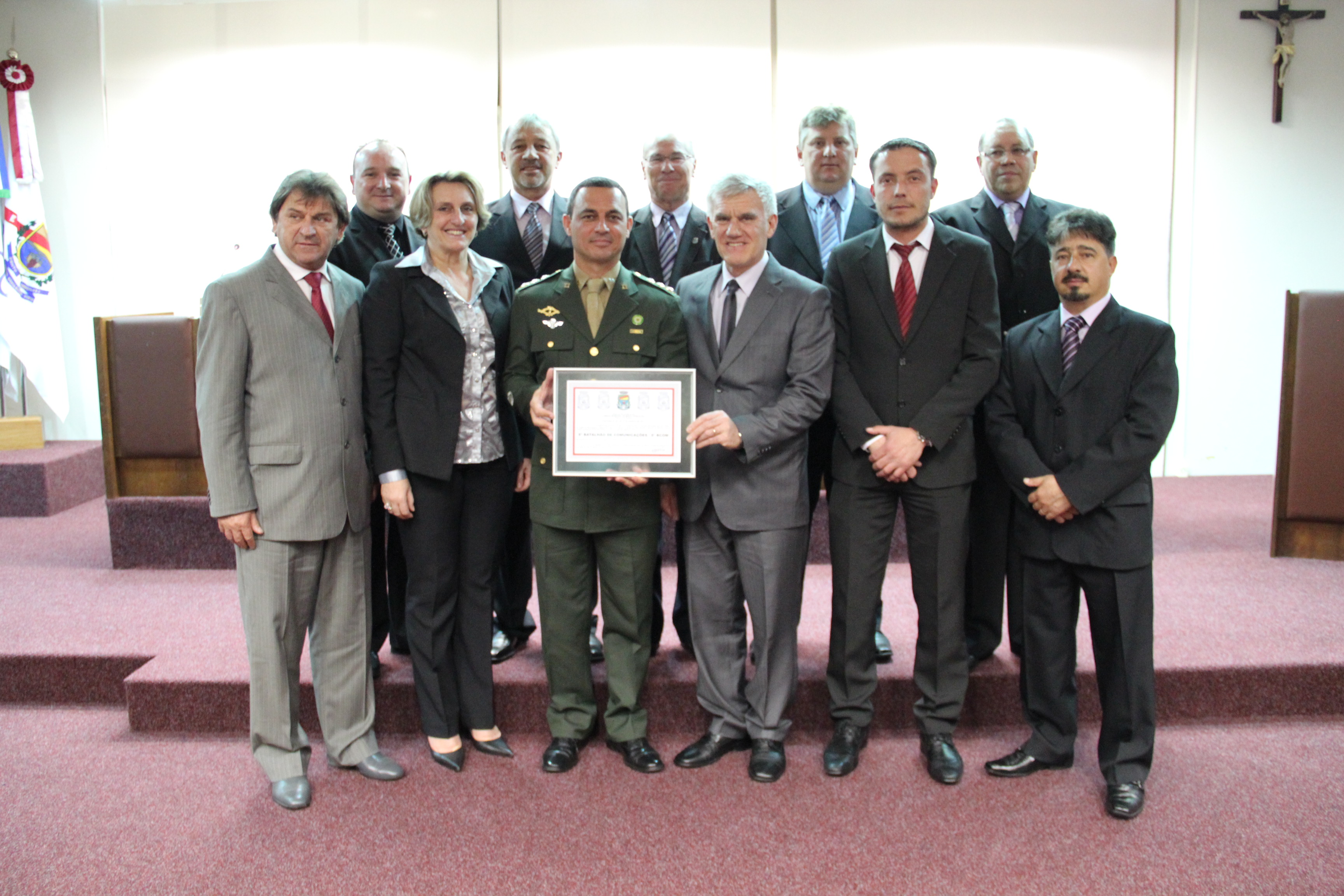 Câmara presta homenagem ao 6º Batalhão de Comunicações 