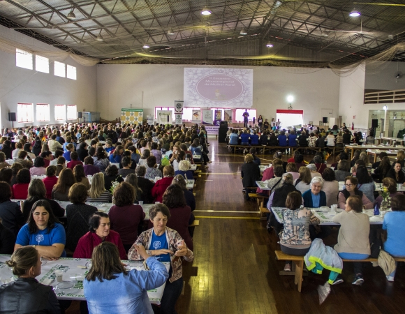 Câmara participa de encontro que reúne mais de 600 mulheres do meio rural