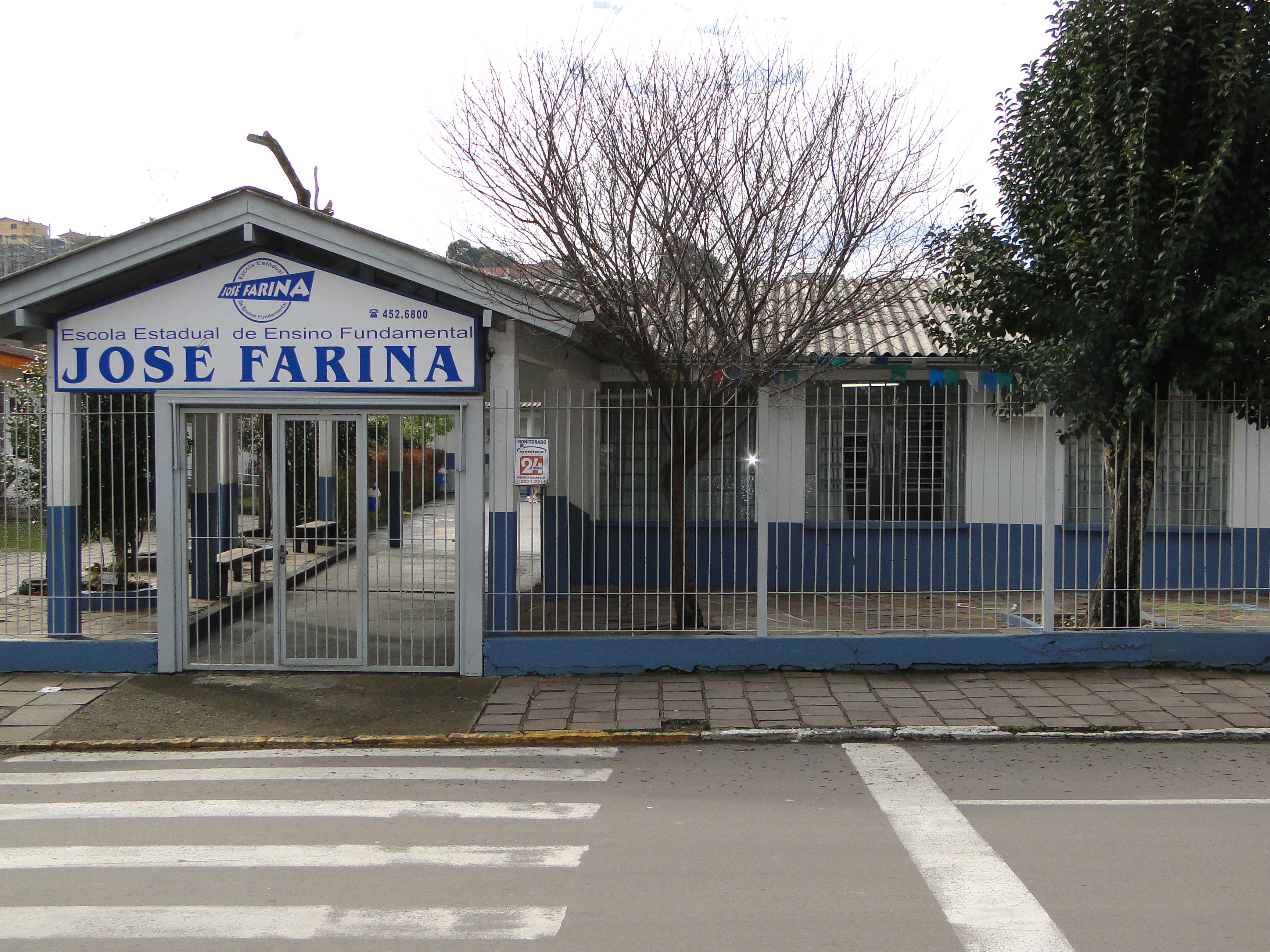 Escola será homenageada pela Câmara