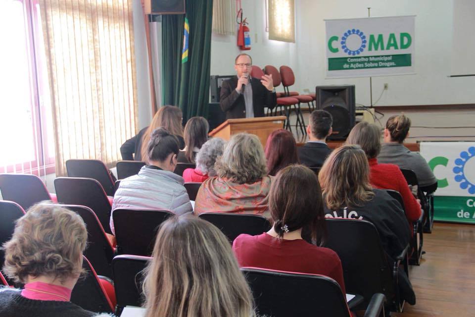 Legislativo presente em seminário do COMAD