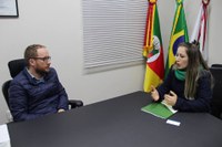 ONG Parceiros Voluntários visita a Câmara