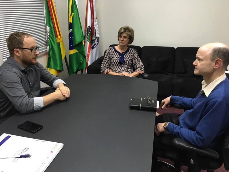 Promotores da cultura polonesa visitam a Câmara